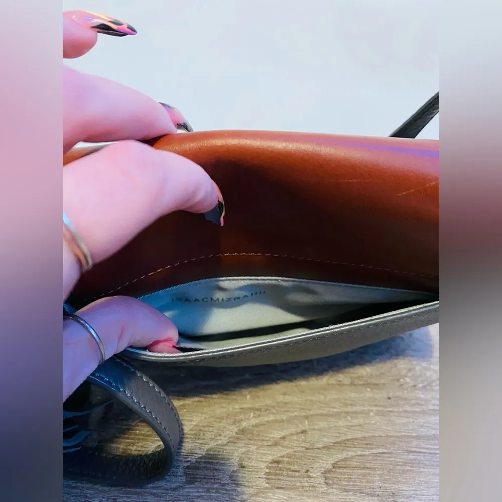 NWOT Isaac Mizrahi pebbled leather charcoal/brandy crossbody bag - Image 7