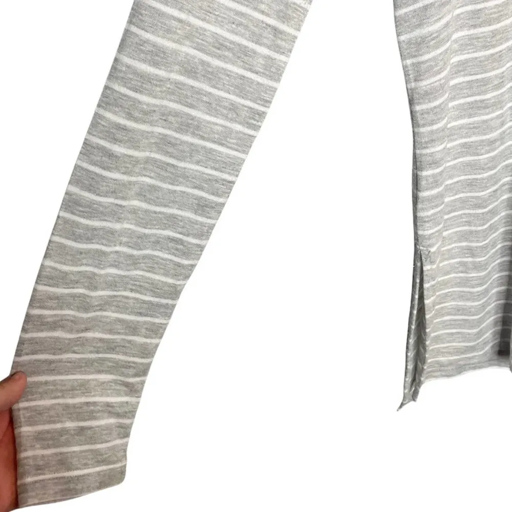 Athleta Treadlight Layering Long Sleeve Tee Size Medium in Heather Gray Stripe - Image 6