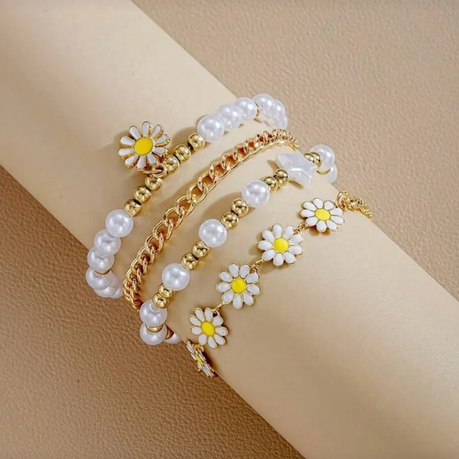 🌼🌼🌼3 for 12$🌼🌼🌼Daisy and Pearl Gold Bracelet Set White - Image 5