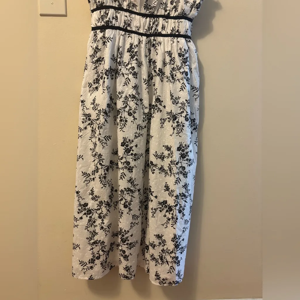 Indulge White and Black Textured Fabric - Image 8