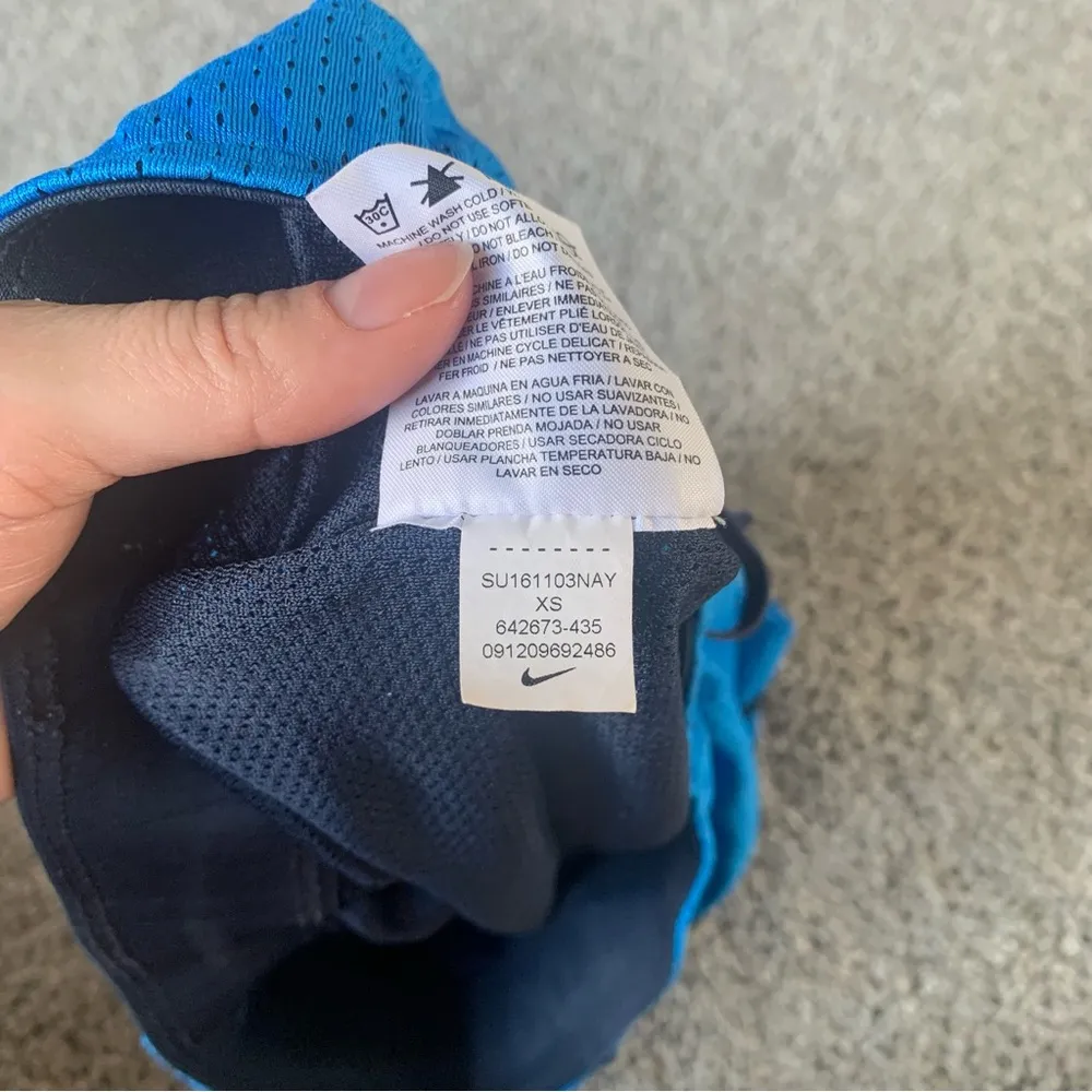 Nike Women's Drill Mesh Training Shorts Blue/ Navy Extra Small - Image 5