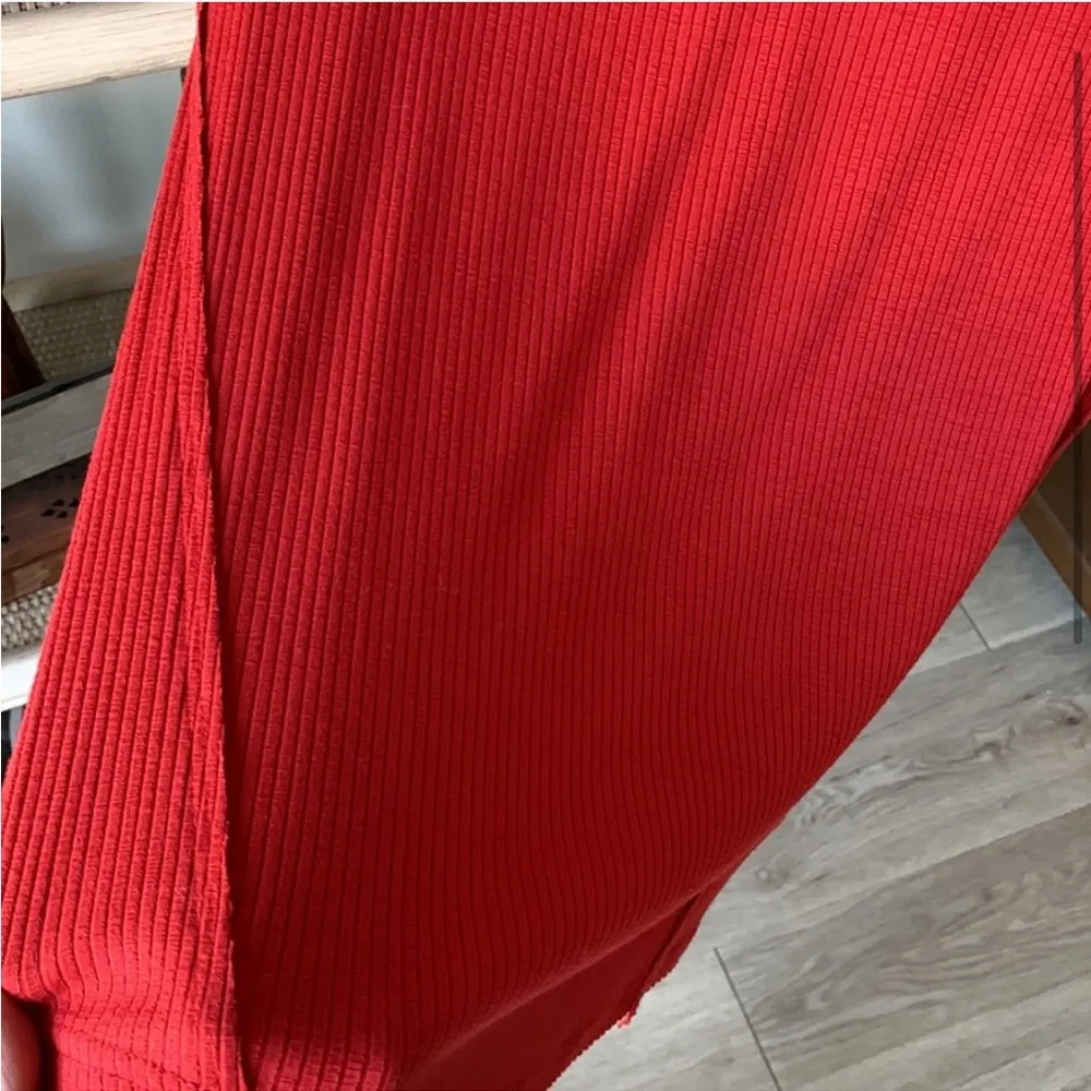 Free People salmon/red top - Image 2