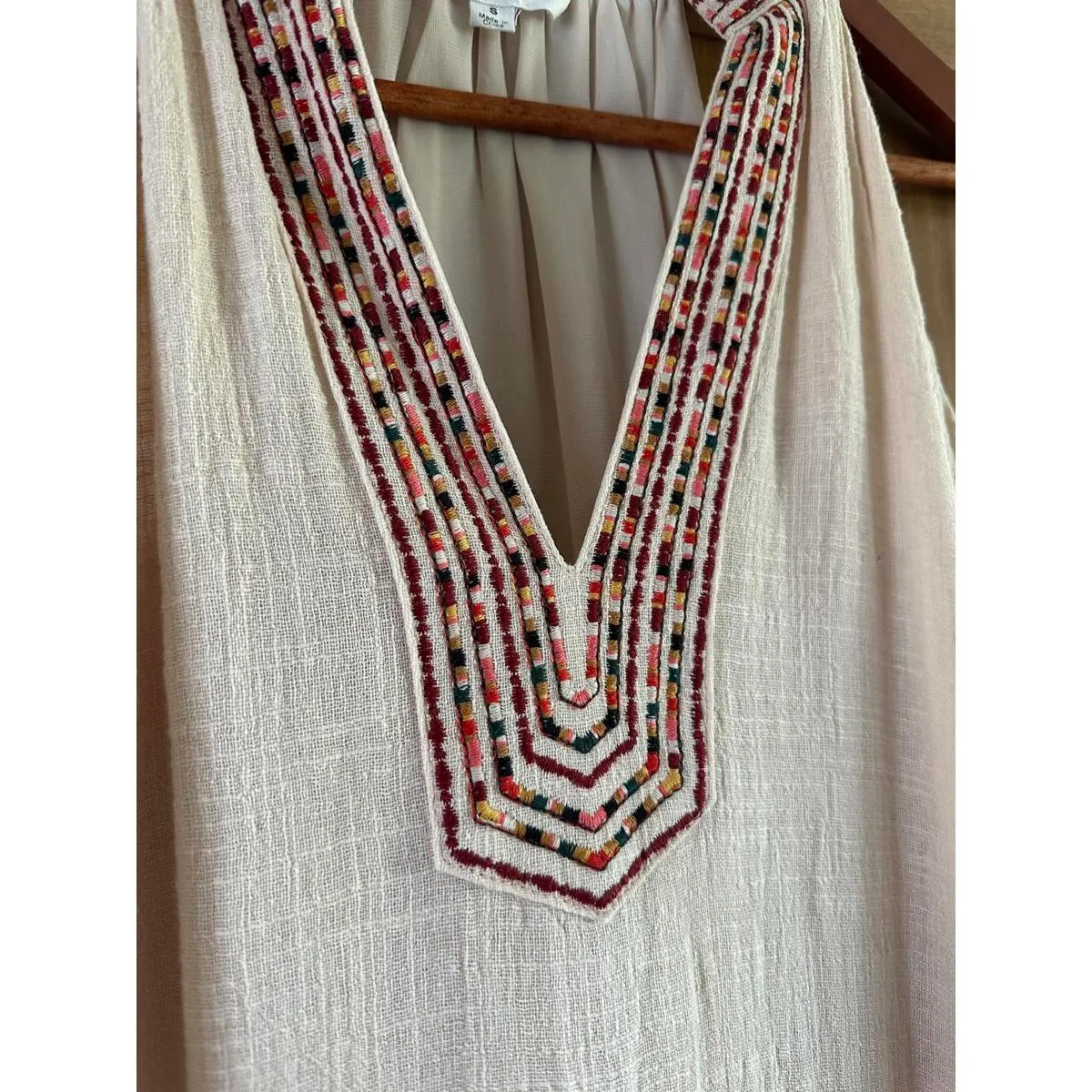 THML Beige Boho Embroidered Deep V-Neck Shift Mini Dress Women’s size Small - Image 5