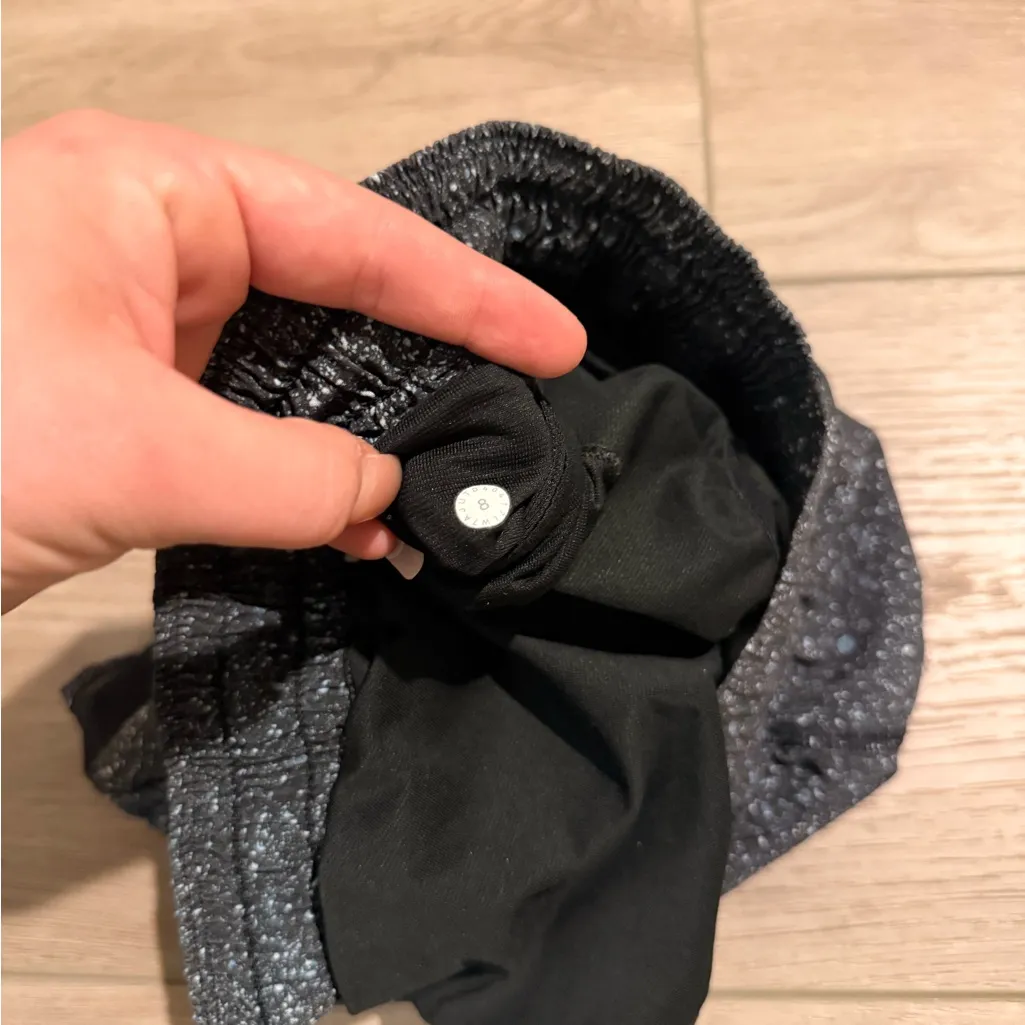 Lululemon Hotty Hots Size 8 - Image 3