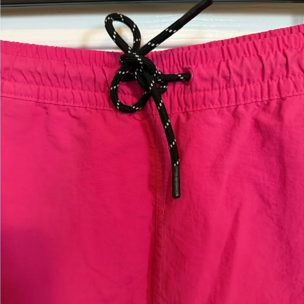 Aeropostale Women's Bright Pink Athletic Shorts - Image 6