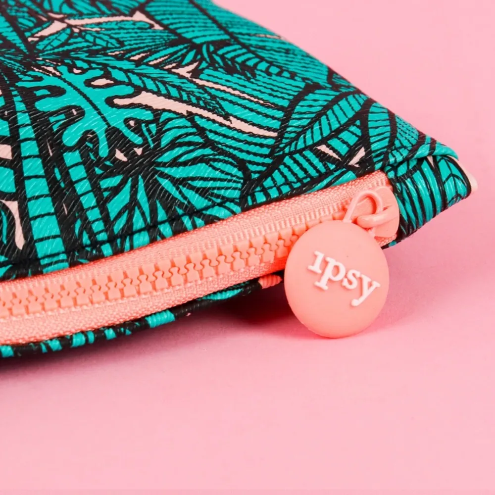 ⭐️NEW⭐️ TROPICAL THEMED GLAM BAG - Image 6