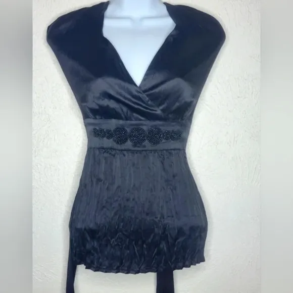 COPY - White House Black Market Womens Blouse Sz M Black Empire Beaded Waist - Image 2