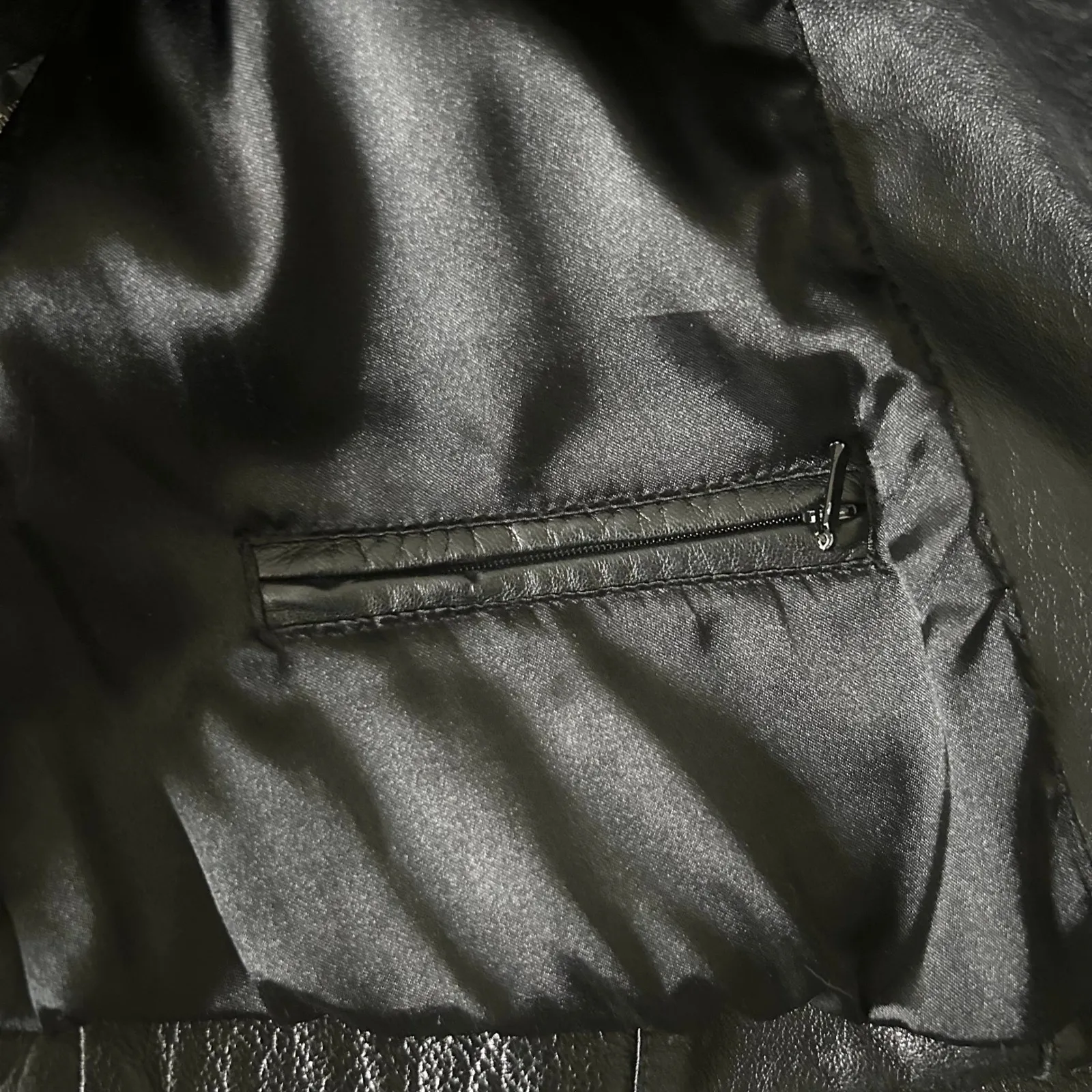 Vintage Wilsons Women's 100% Leather Blazer Jacket in Black Size XS - Image 7