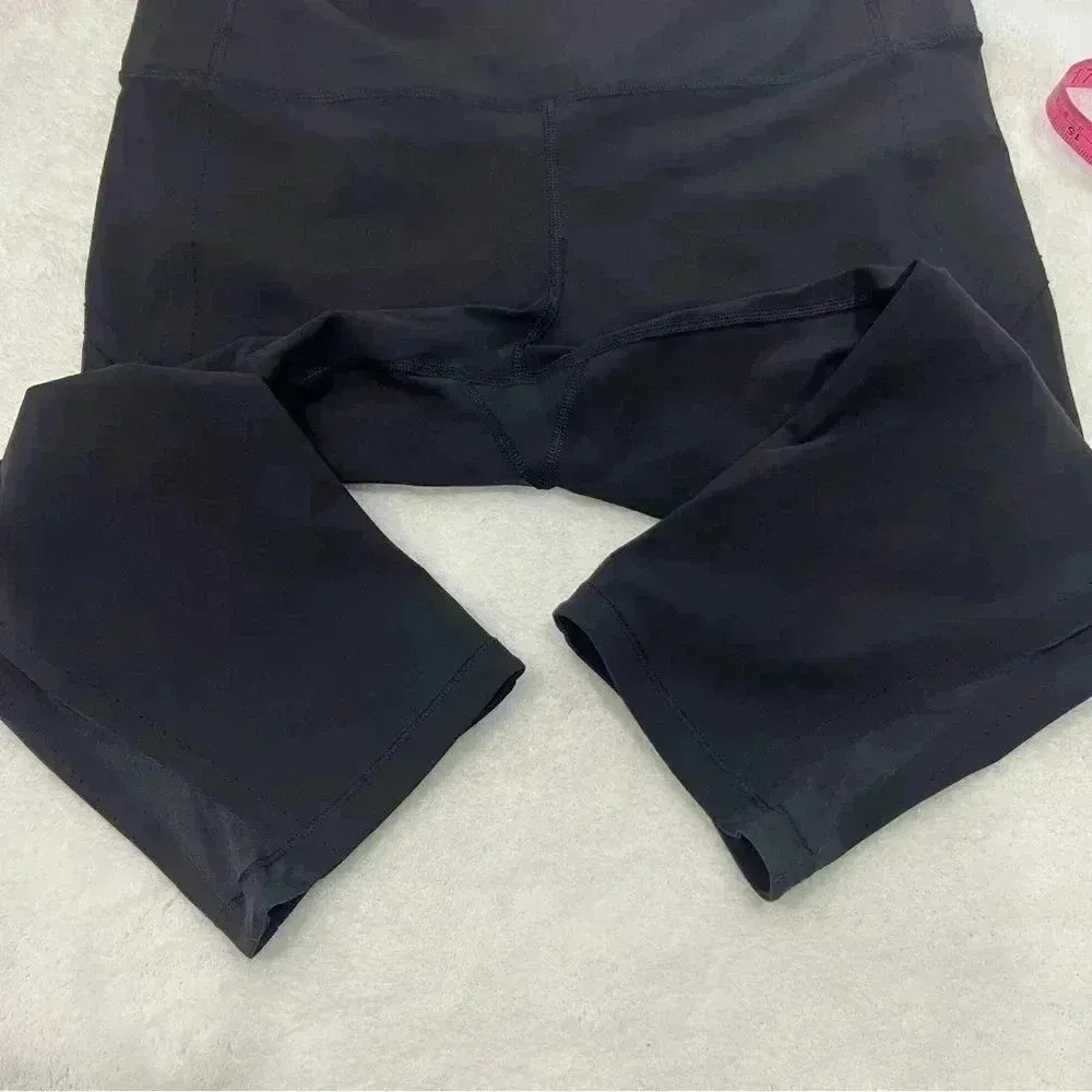 Lululemon Smooth Stride Mesh Crops size 10 - Image 8