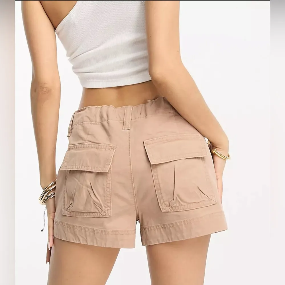 ASOS Shorts Women’s US 8 Tan Cargo - Image 5