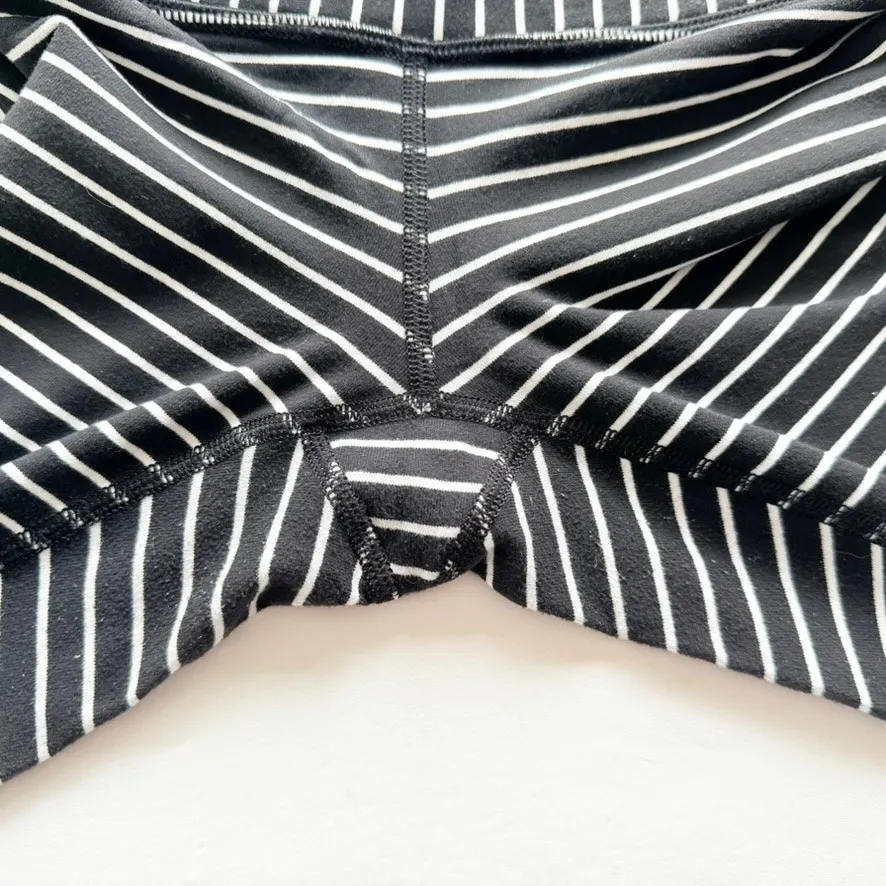 Lululemon Wunder Under Crop 4 Parallel Stripe RARE Original Fit Black White Luon - Image 6