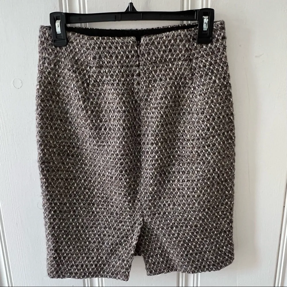 J. Crew Grey Wool & Alpaca Blend Tweed Knee Length Pencil Skirt Size 0 EUC - Image 8