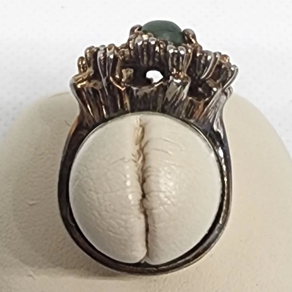 Vintage 18 Karat Gold Electroplated Nephrite & Glass Rhinestones Ring (6) Green - Image 4