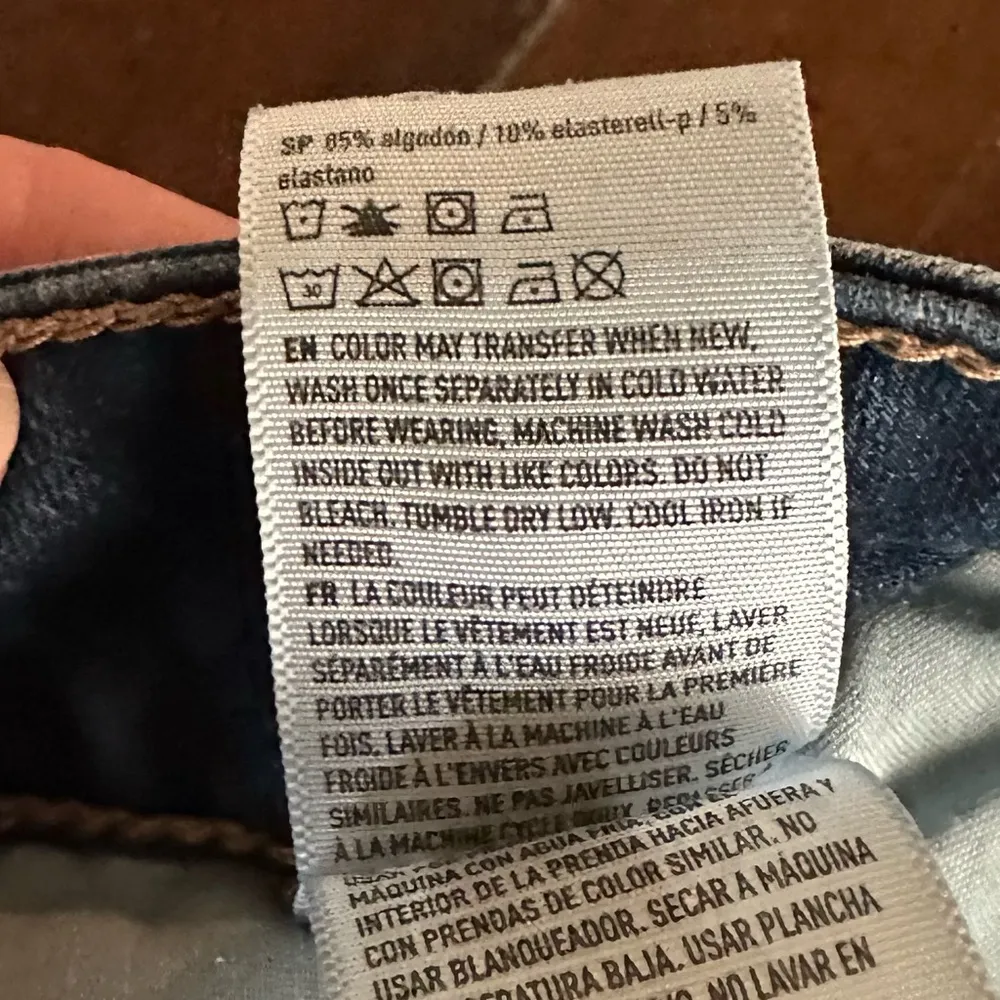 American Eagle Jeans - Image 8