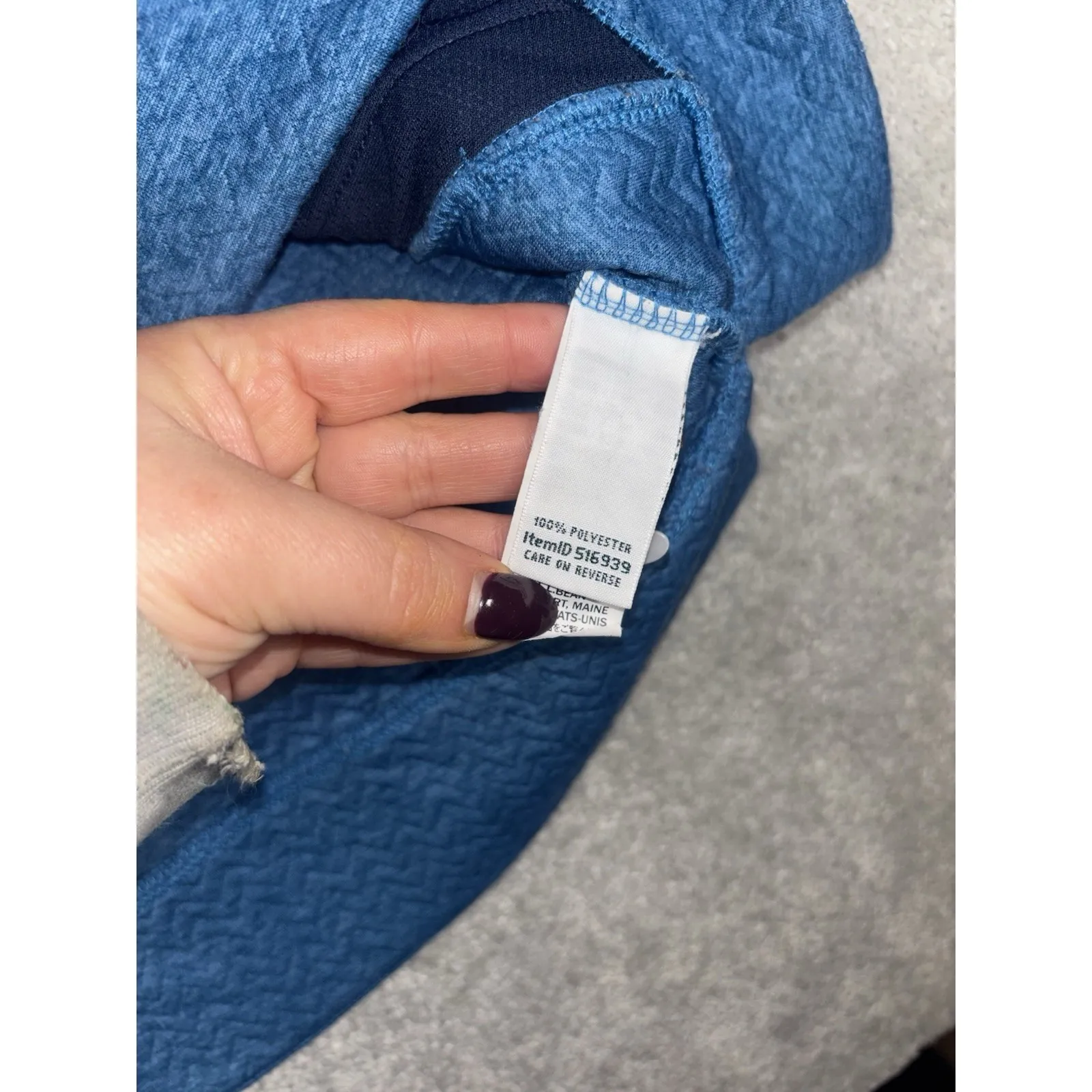 L.L Bean Women's Marine Blue FlexForward Quilted Half - Image 5