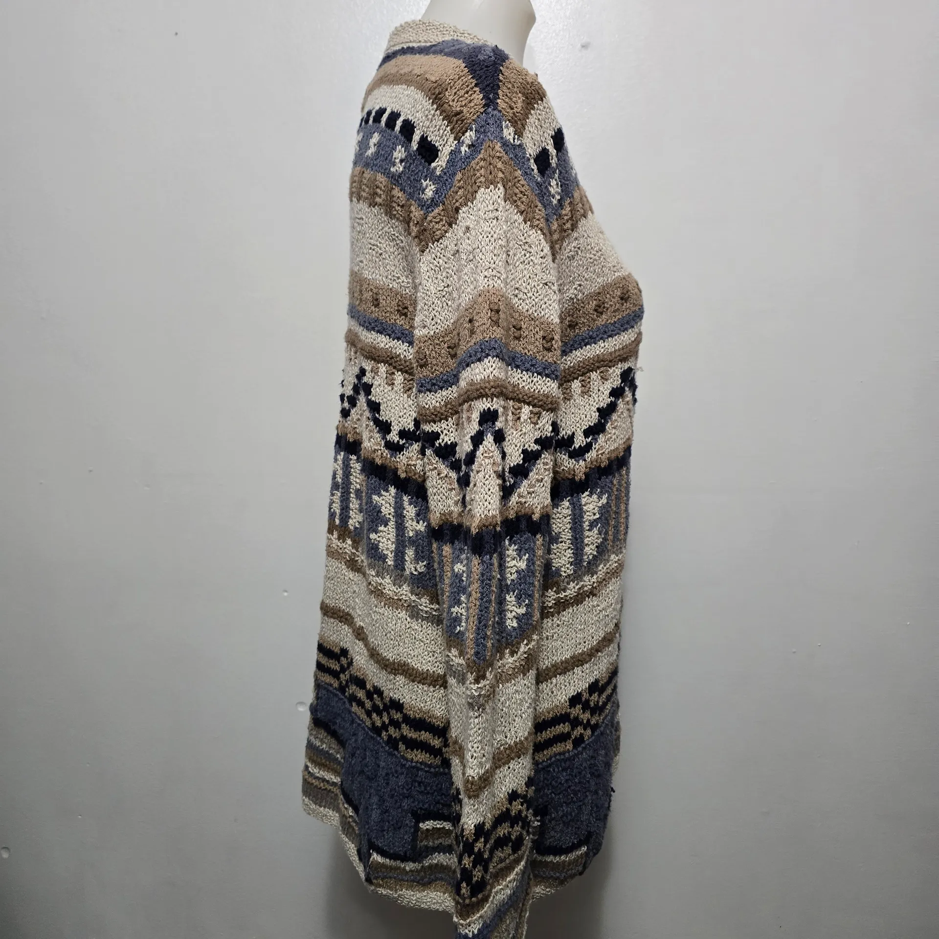 Vintage 90s Portraits By Northern Isles Natural Hand - Image 4