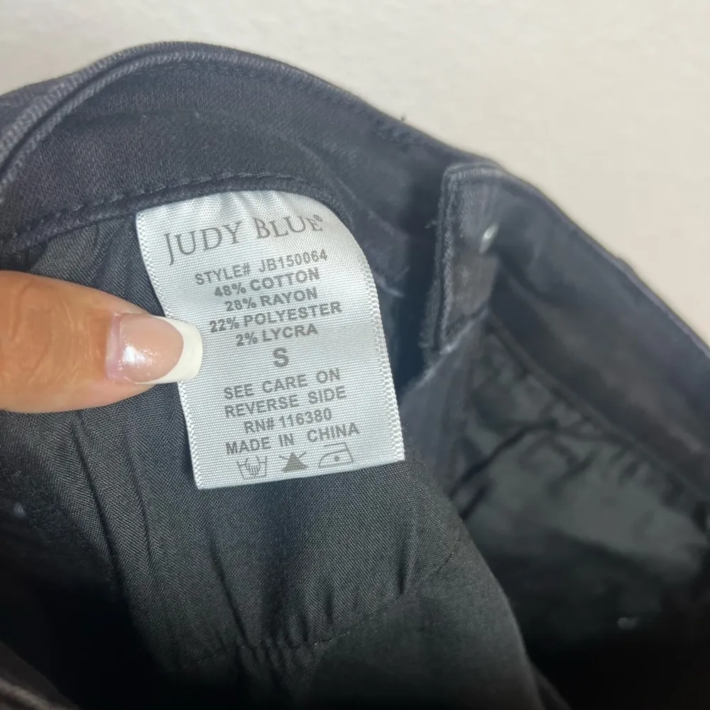 Judy Blue Cecily High Rise Bermuda Shorts Size Small - Image 7