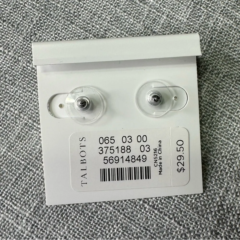 Talbots Carved Floral Rhinestone Round Stud Earrings Blue Teal & White NWT - Image 8