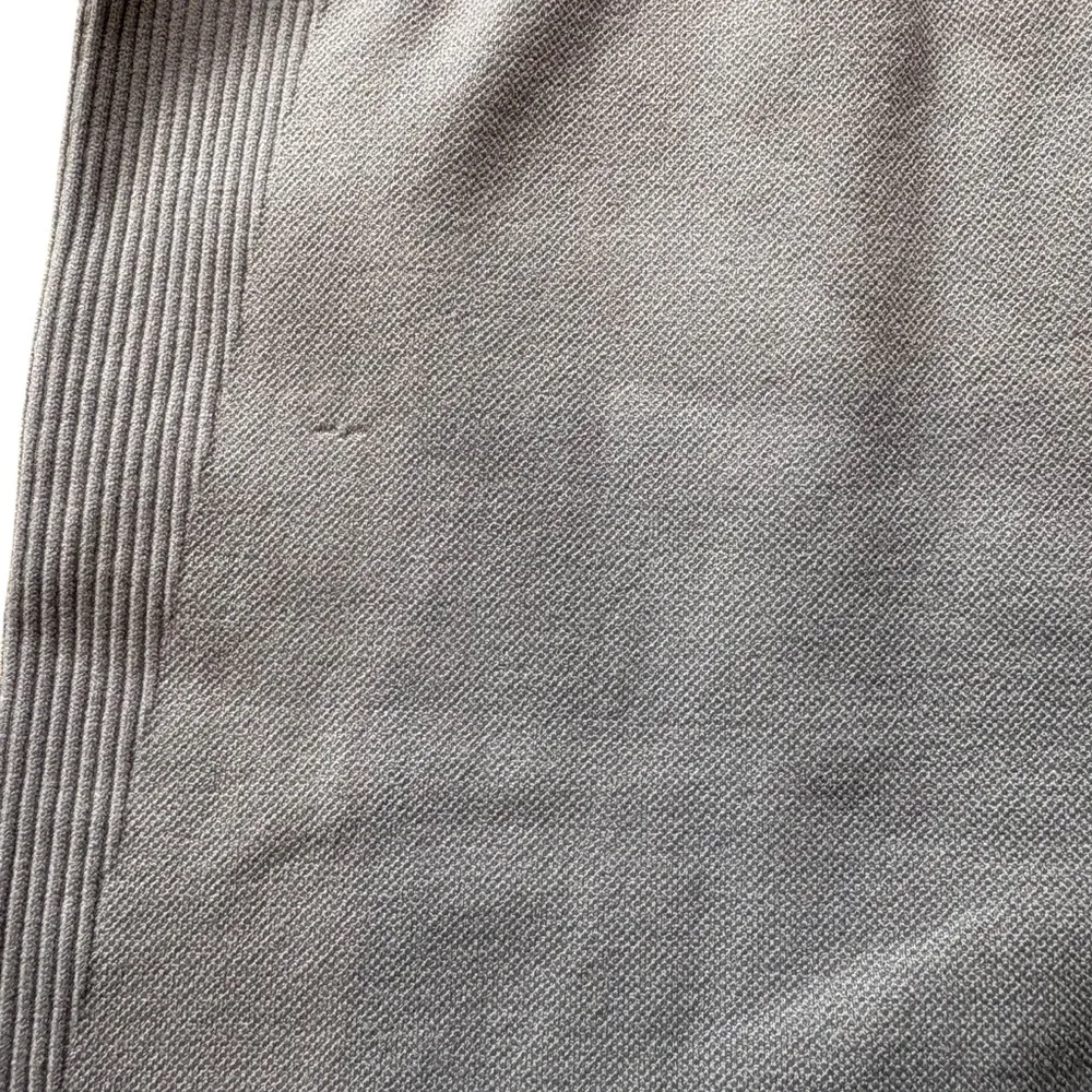 WeWoreWhat Baby Blue Seamless Leggings & Bra Set, Sz S - Image 15