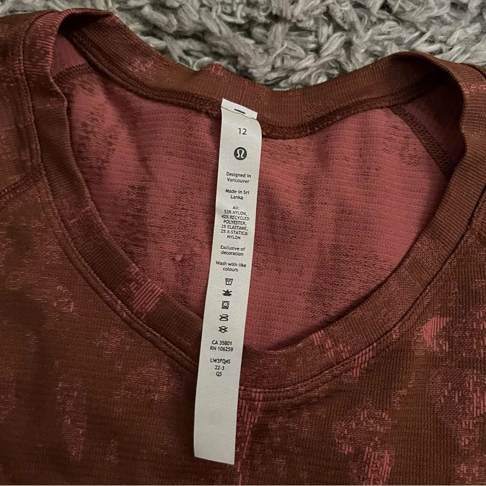 Lululemon swiftly tech long sleeve race length size 12 - Image 3