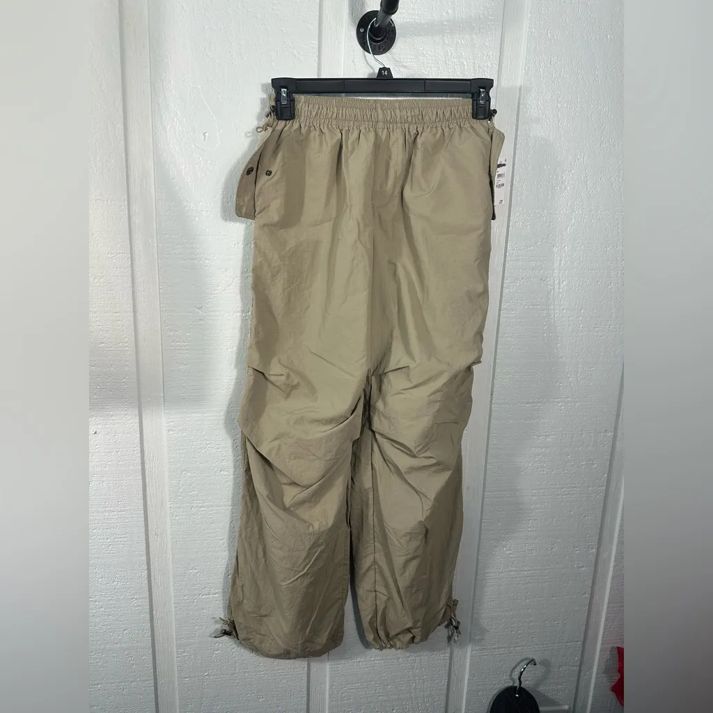 RDI Women’s Khaki Elastic Waist Hiking Pants Size Small NWOT - Image 2