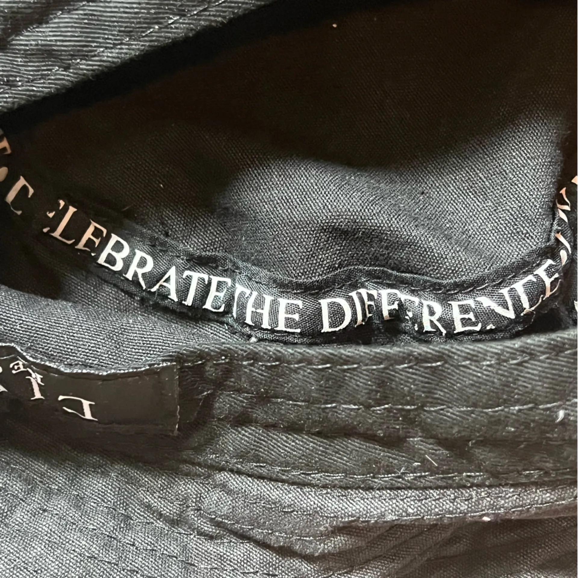 Civil Regime Black Bucket Hat with Red Rose Embroidery - Image 4