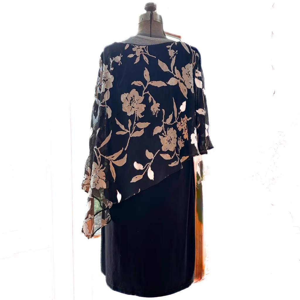 Scarlett Women's Short Sleeve Floral Burnout Capelet Sheath Midi Dress Black - Image 4