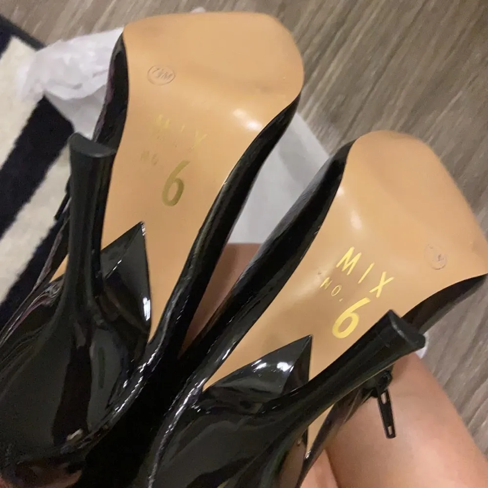 Mix No.6 patent knee high boots. 7.5 - Image 14