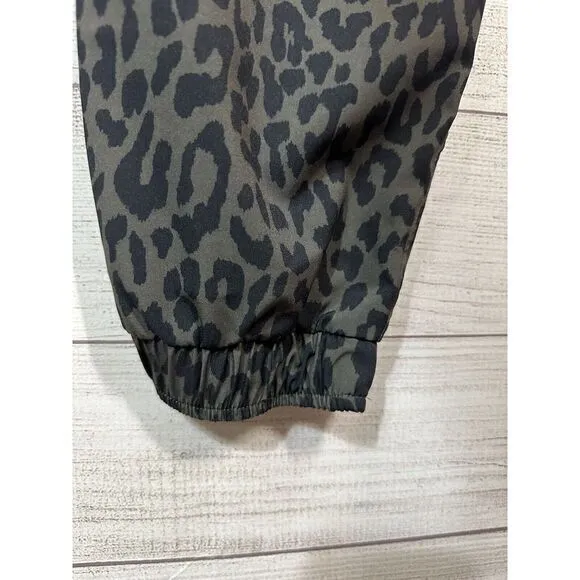 Half Moon Modern Movement Woman's M Joggers Animal Print Green Black Pockets Size M - Image 4