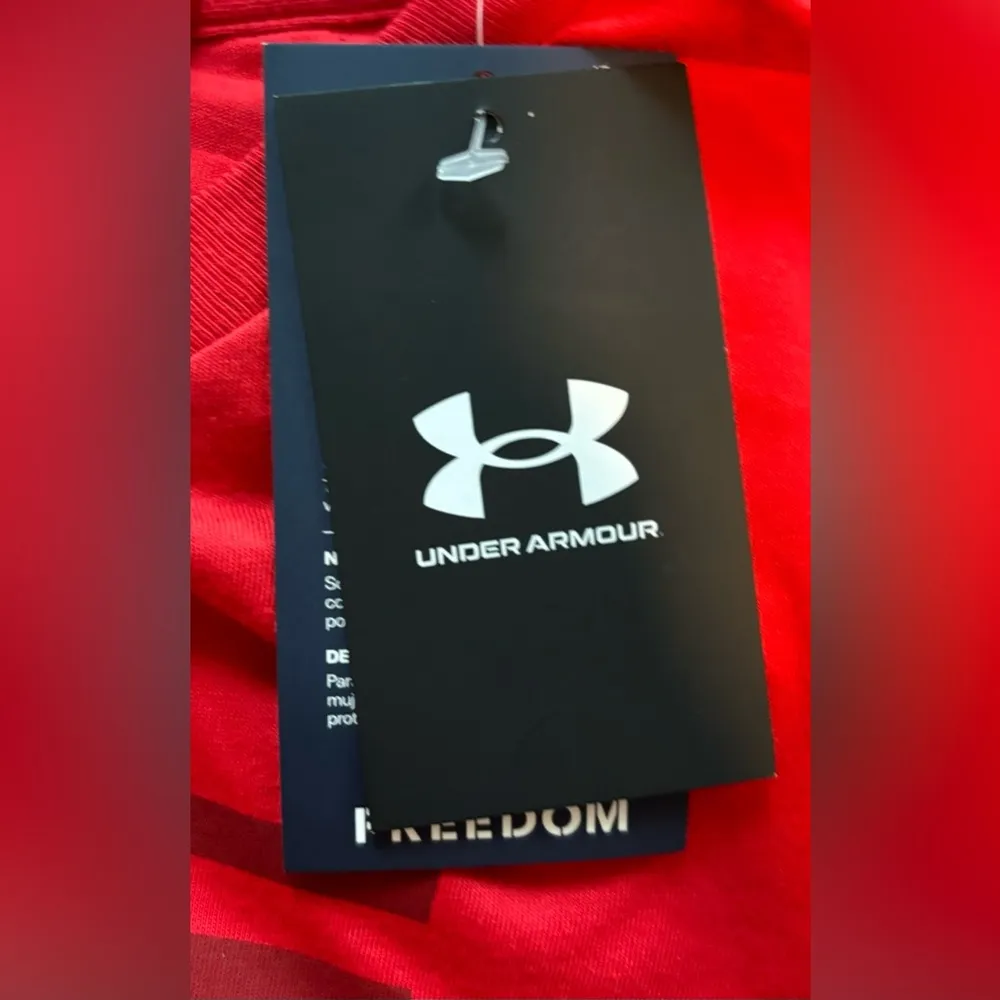 NWT Under Armour Special Edition Freedom Flag Tee - Image 5
