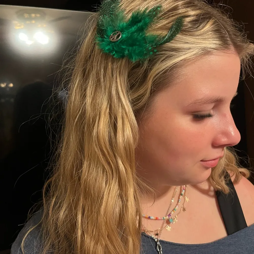 Feather & Cross Hair - Image 10