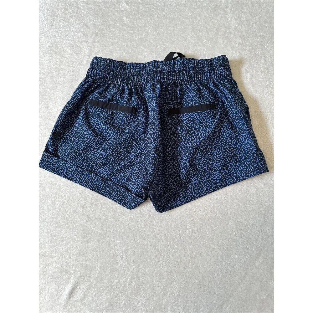 Lululemon Spring Break Away Short II Women Size 4 2.5" Inseam Blue Black Pockets - Image 2