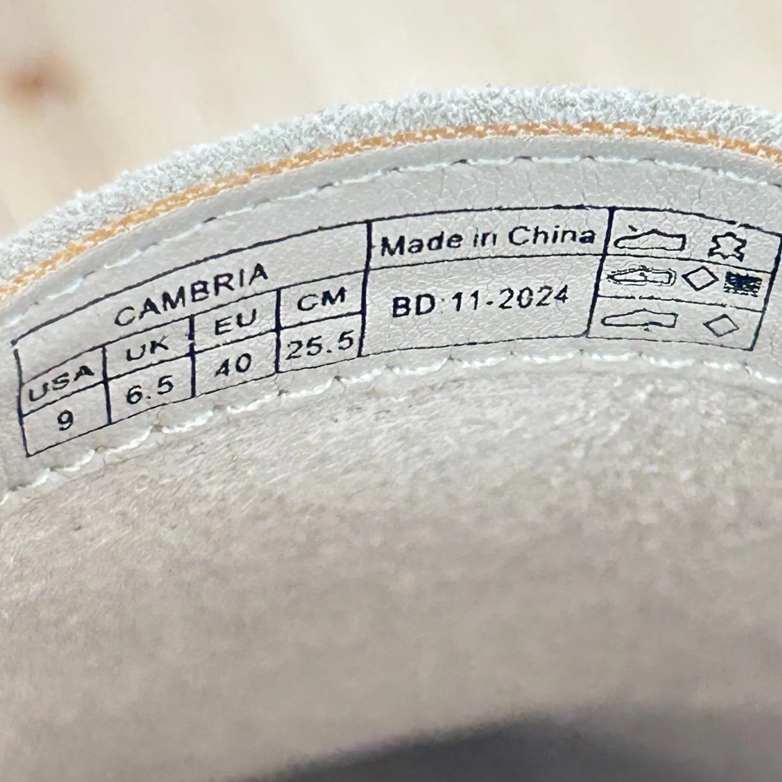 Vionic Womens‎ Cambria Oatmeal Leather Vio Motion Slip-Ons - Size 9 US & 40 EUR - Image 11