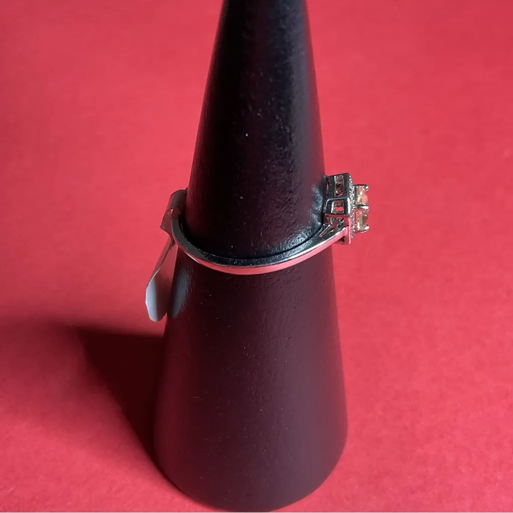 Bomb Party RBP3879 “Traditional Glam” LC Topaz on Rhodium Size 7 Ring NWOT Silver - Image 2