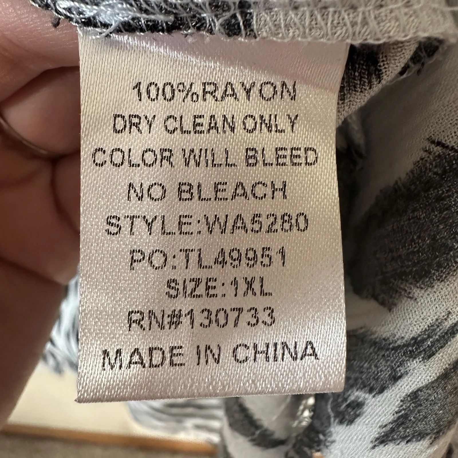 UMGEE Gray Leopard Long‎ Wide Sleeve Fringe Trim Tunic Top Coverup Size 1XL - Image 8