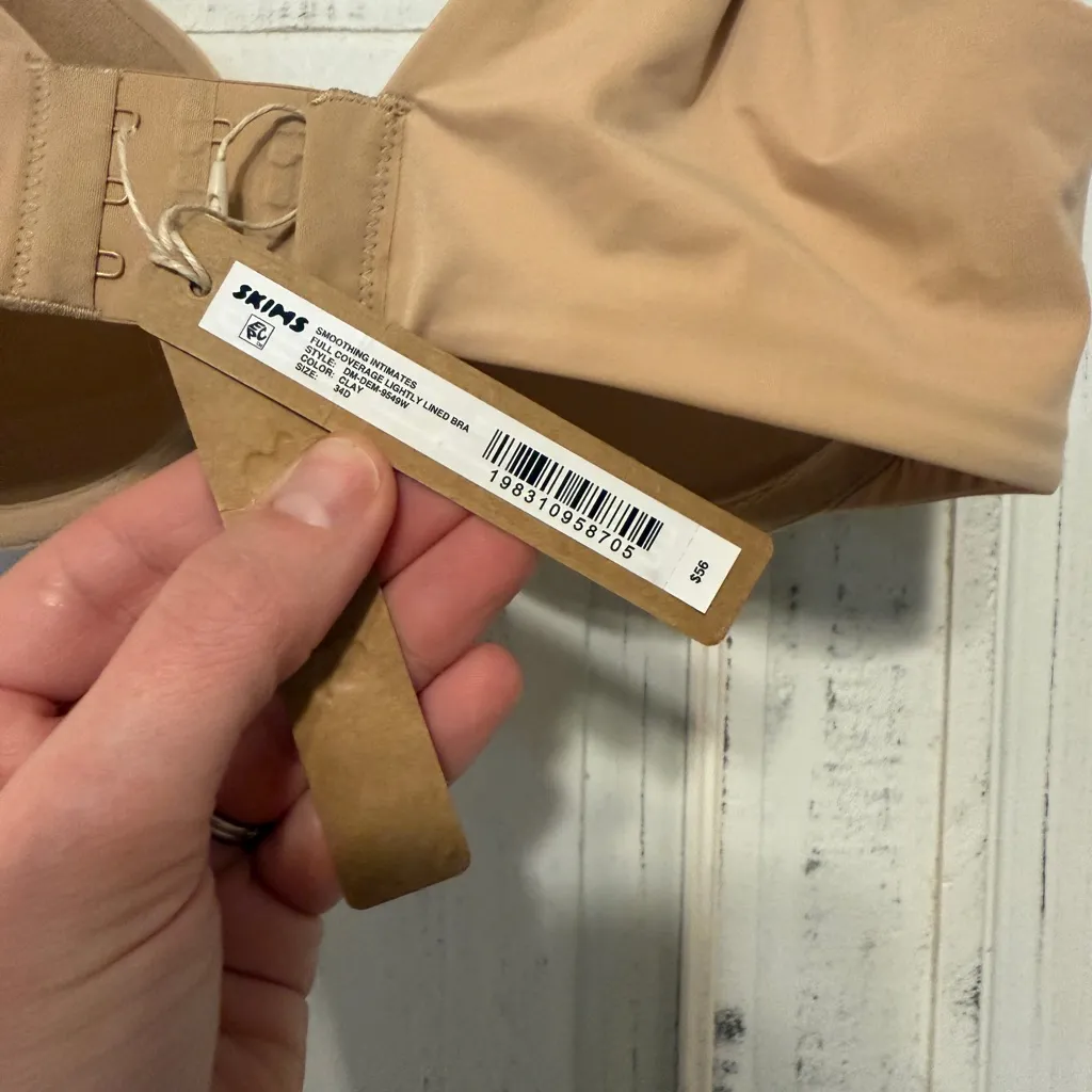 SKIMS Nude Seamless Bra - Image 9