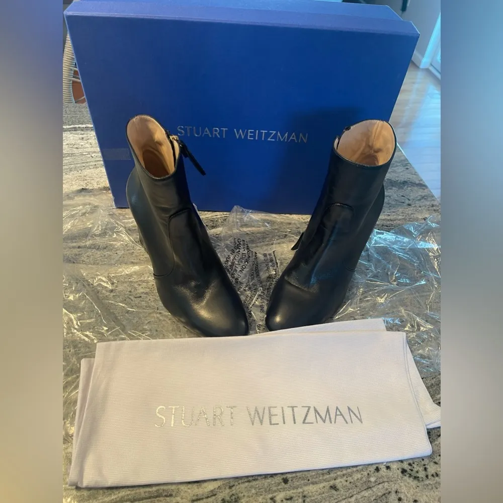 NWB Stuart Weitzman The Nell boots sz8.5 - Image 9