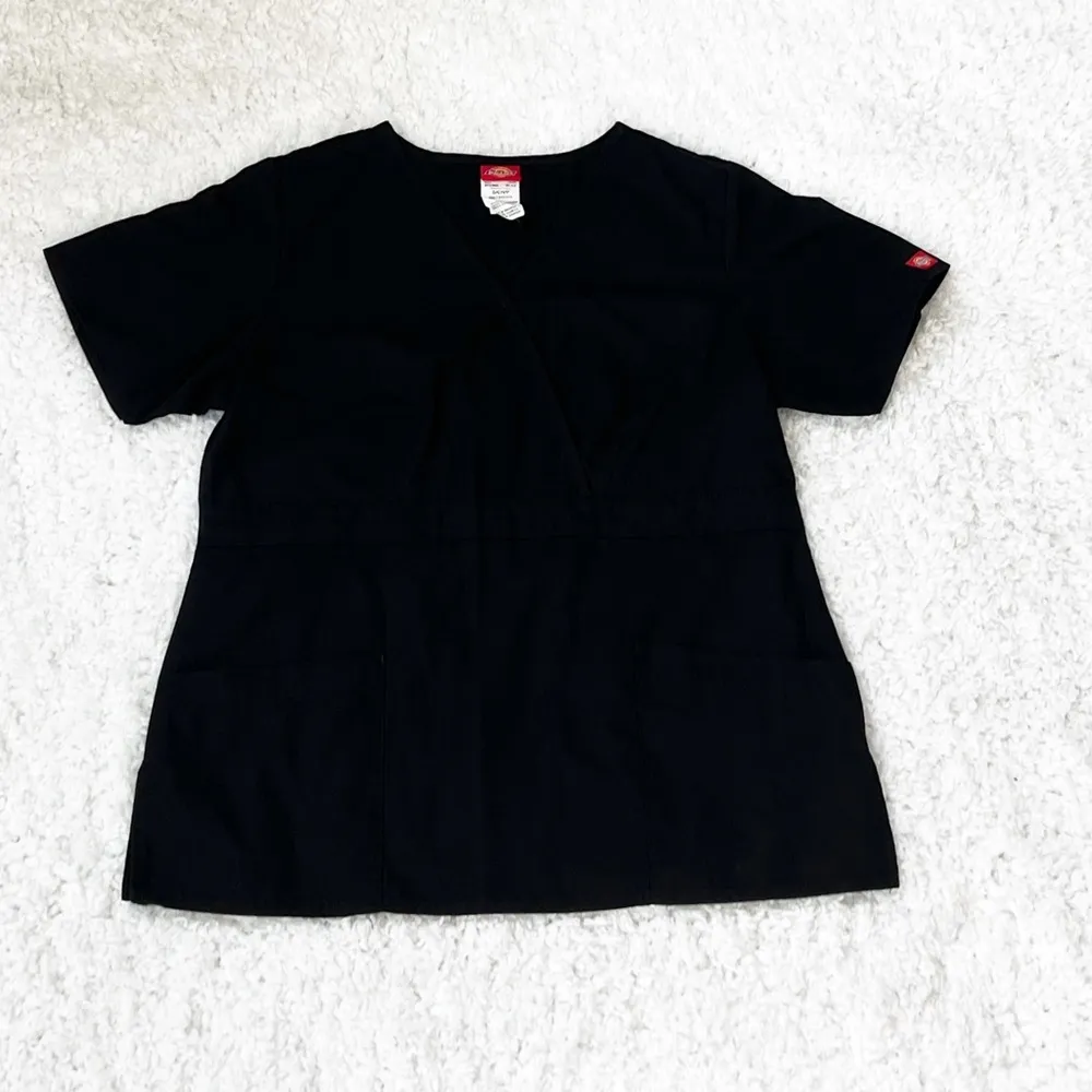 Dickies womens faux wrap v neck black scrub top pockets stretch short sleeve s - Image 2
