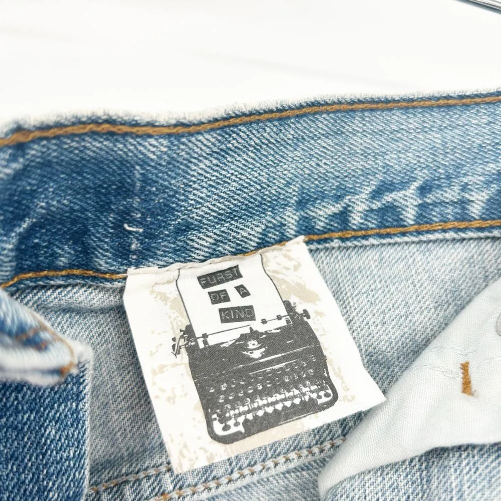 Levis 569 Womens Y2K Loose Straight Studded Raw Hem Cut Off Denim Shorts Size 29 - Image 4