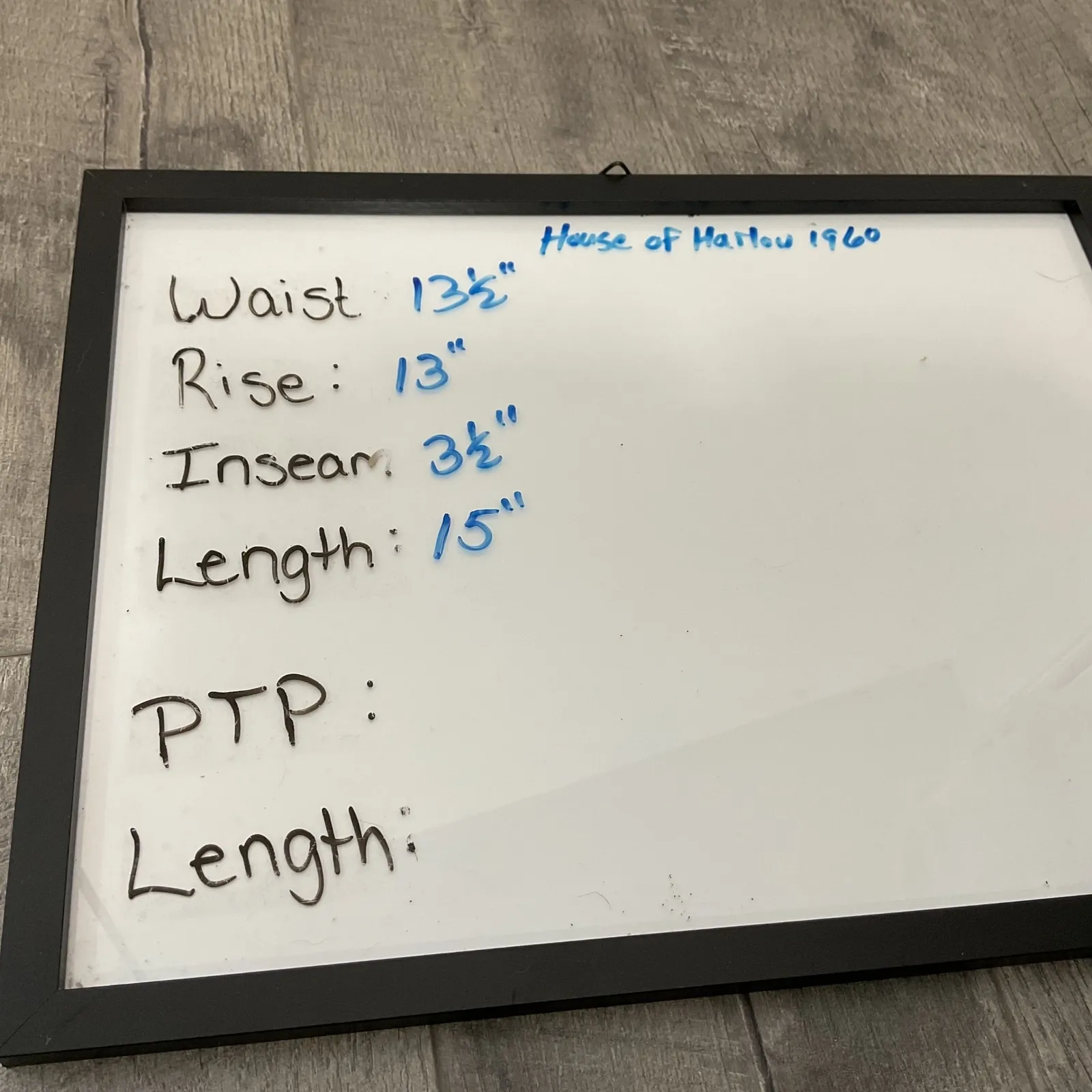 House of Harlow 1960 Gold Foil Pleated High Waisted Shorts Womens Size S - Image 6