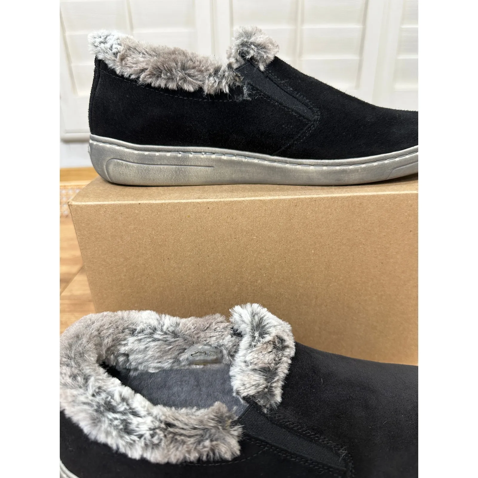 Cloud Footwear Women's Fria Cozy Water Resistant Slip - Image 4