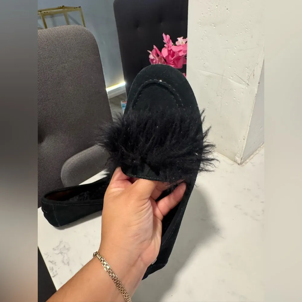 UGG Black Suede Loafers with Faux Fur Detail - Image 5