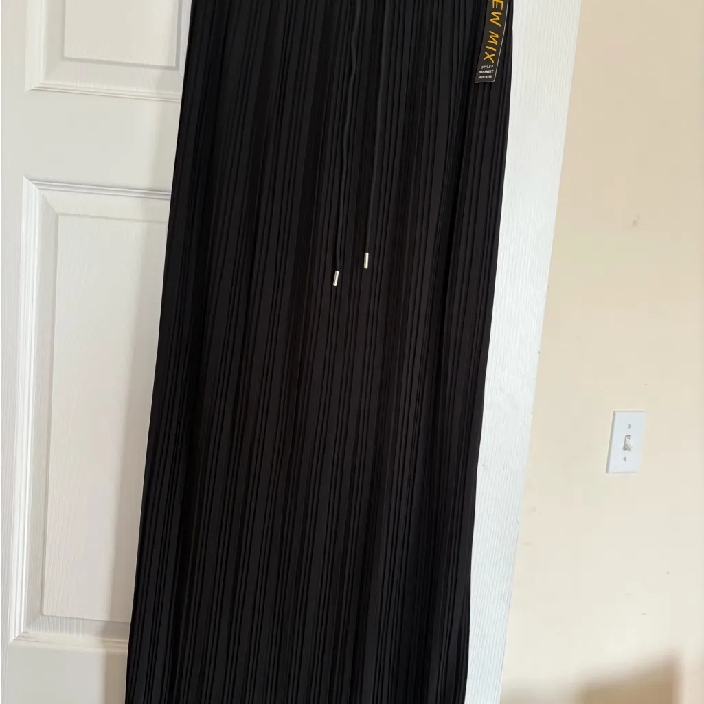 New Mix Elegant Black Maxi Skirt - Image 3
