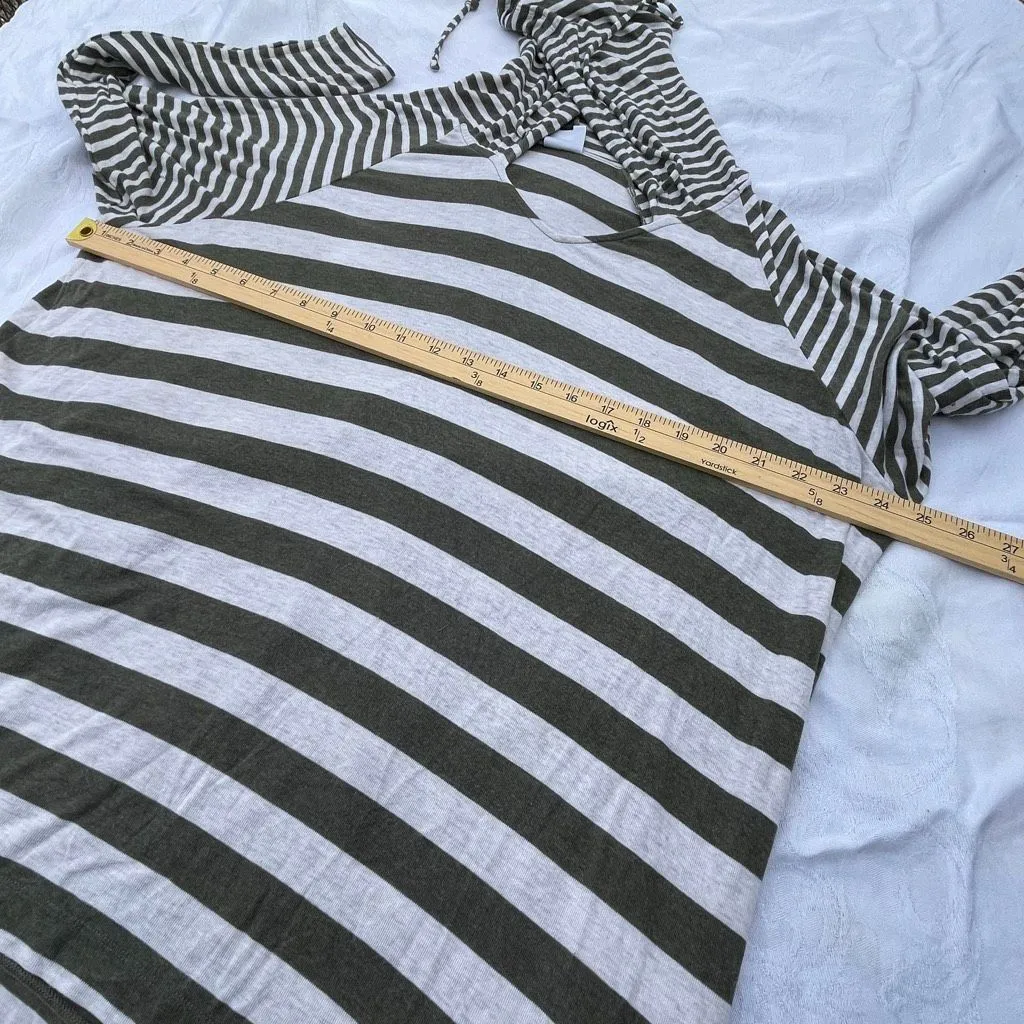 Cabi size L stripped hoodie. Green and cream - Image 3