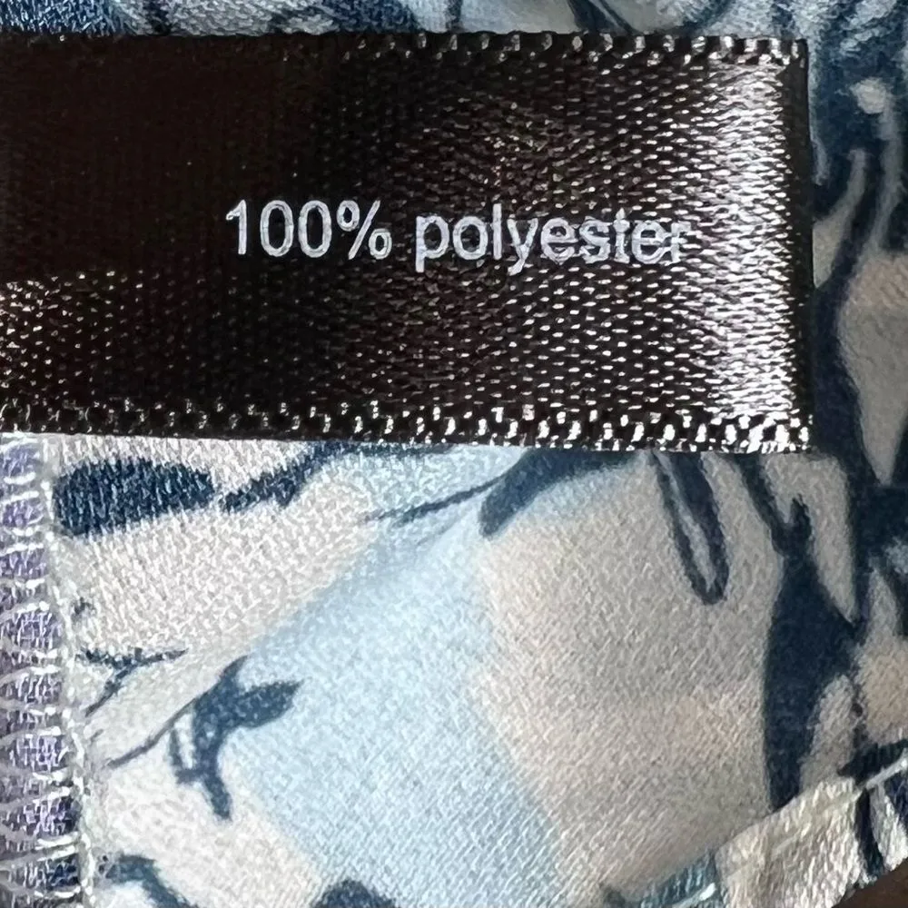 The Limited blue and white abstract floral print vneck layered top size XS - Image 6