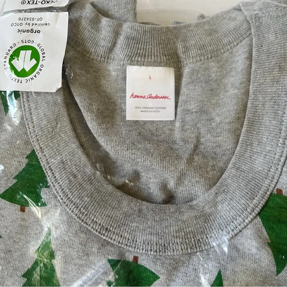 Hanna Andersson Tannenbaum Christmas tree holiday print scoop neck pajama top Size L - Image 5