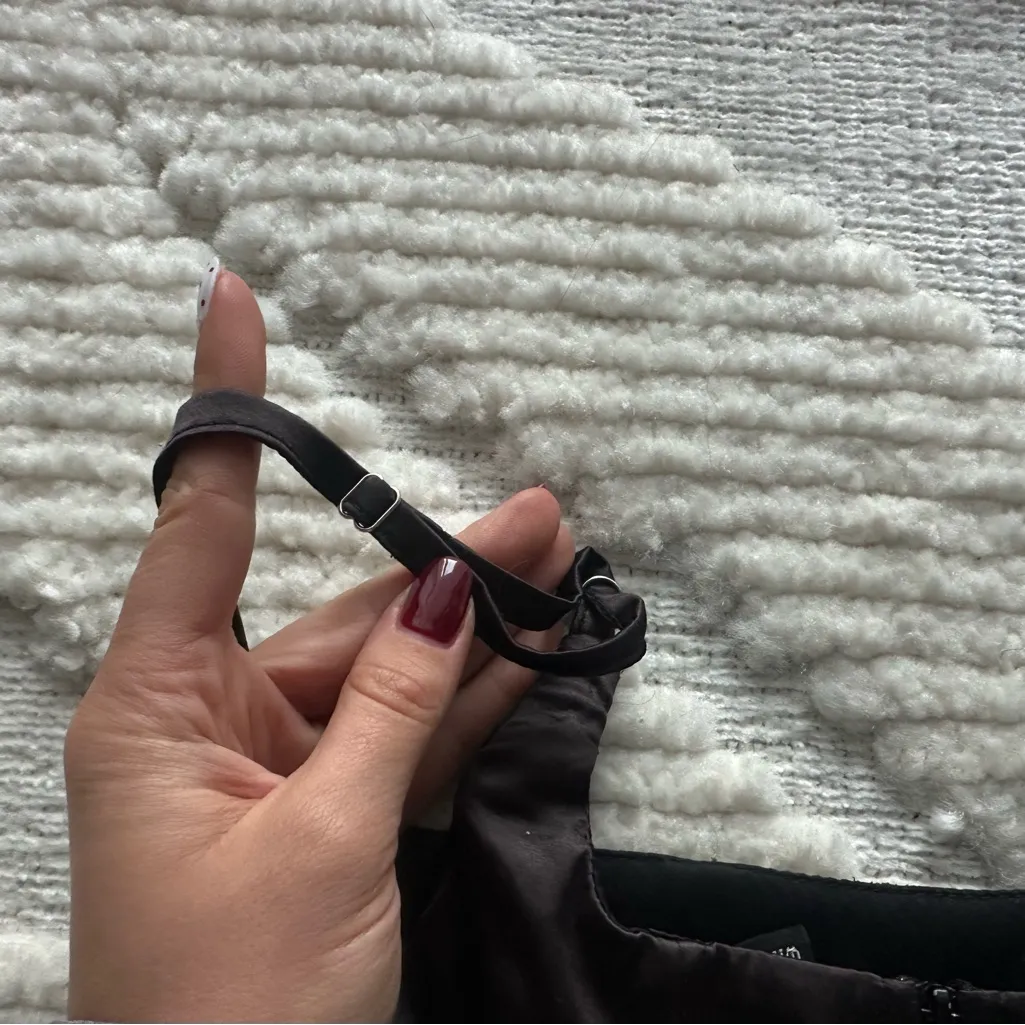 Windsor Black Sequin Corset Tank Top - Image 4