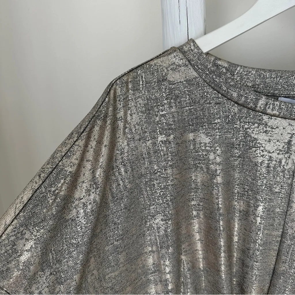 Fourteenth Place Holiday Shimmering Metallic Gold Twist Waist Top L - Image 5