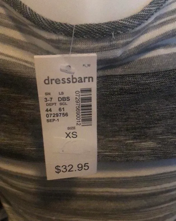 Dress Barn  short sleeve Shirt  - Image 3