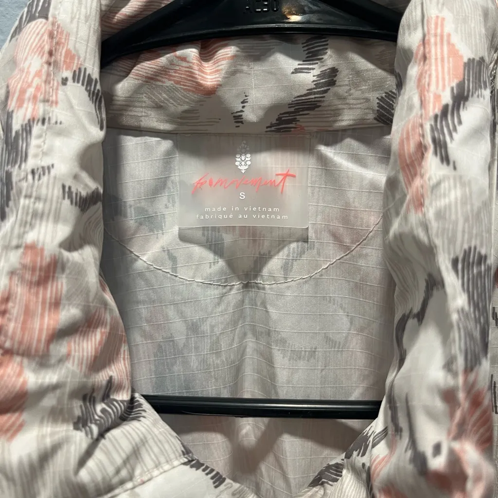 NWT Free People Movement Off The Grid vest - Image 5